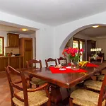 Ana, Spacious 5 Bedroom Retreat With Access To 2 Shared Pools Villa *