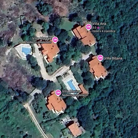 Ana, Spacious 5 Bedroom Retreat With Access To 2 Shared Pools Vila Koromacno